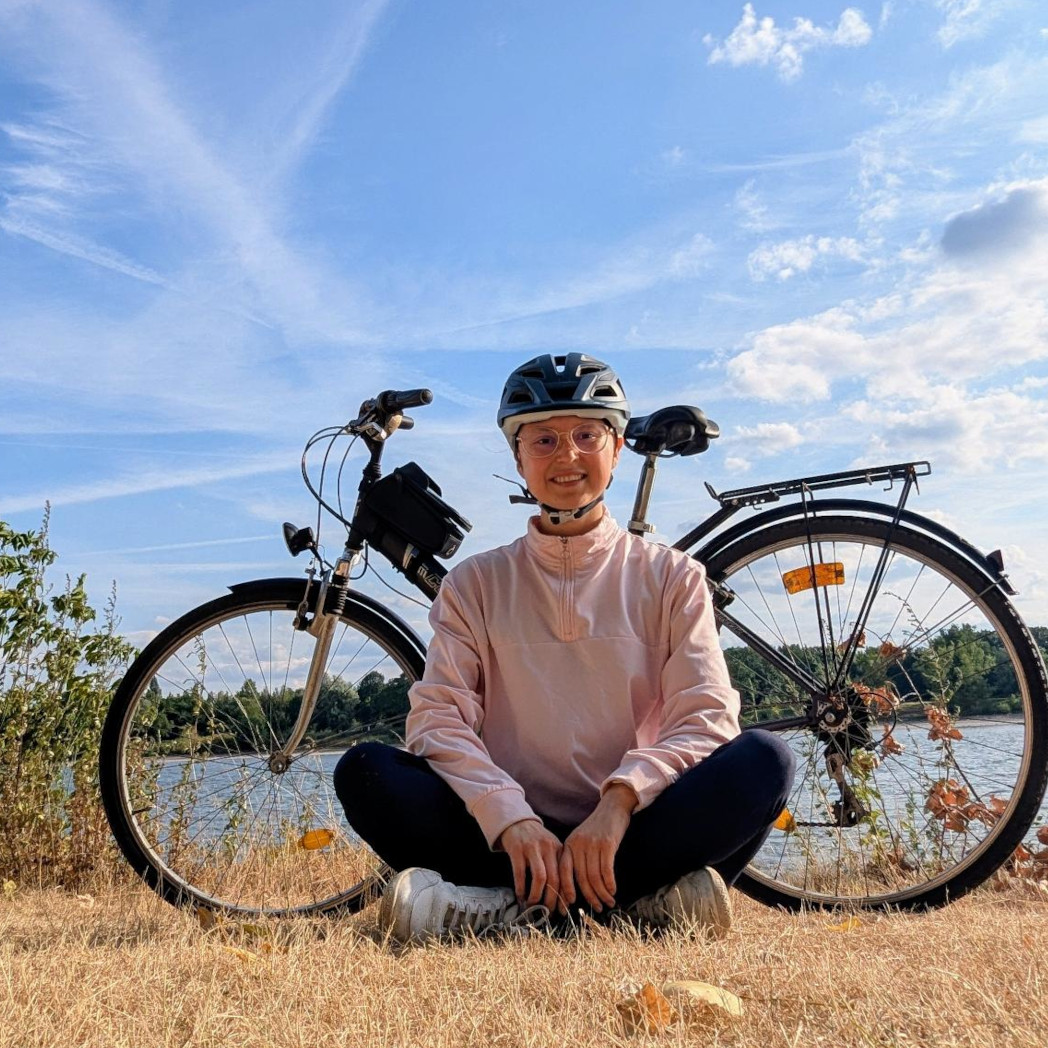 Samantha beim Radfahren